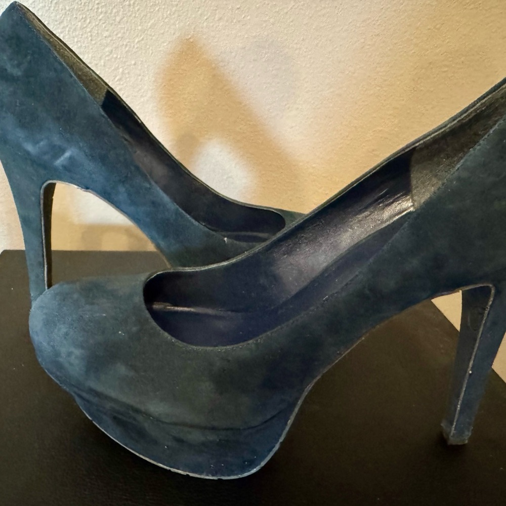 Jessica Simpson Blue Heels Classic Pump